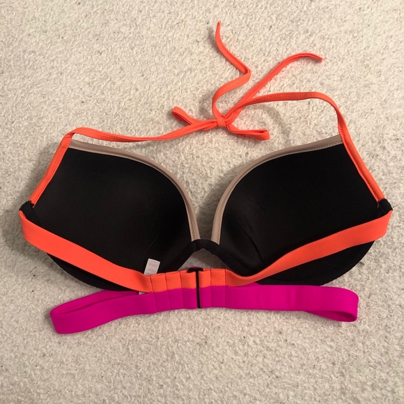 NWOT Victoria's Secret banded hottie bikini top - Picture 2 of 5
